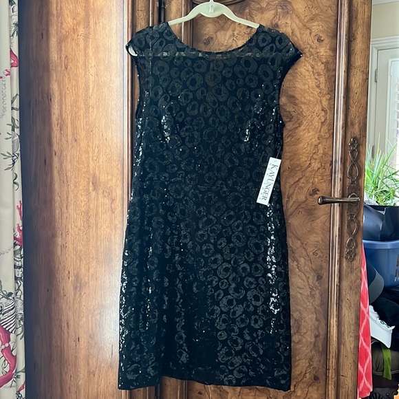 Kay Unger, New York black sequin cocktail dress - Picture 1 of 13